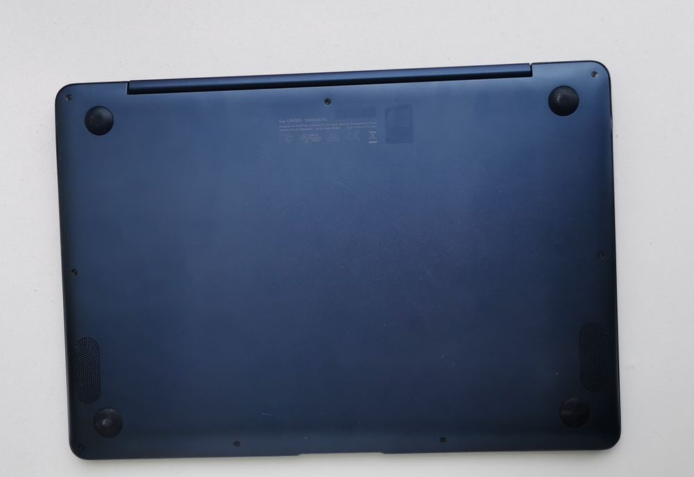 Portátil Asus Laptop UX430UA 8GB Ram , i5 8250 CPU intel, 256gb SSD