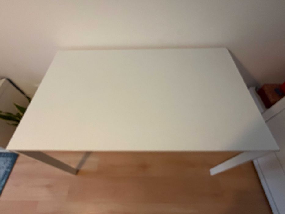 Mesa VIHALS  125 x 74 - Ikea