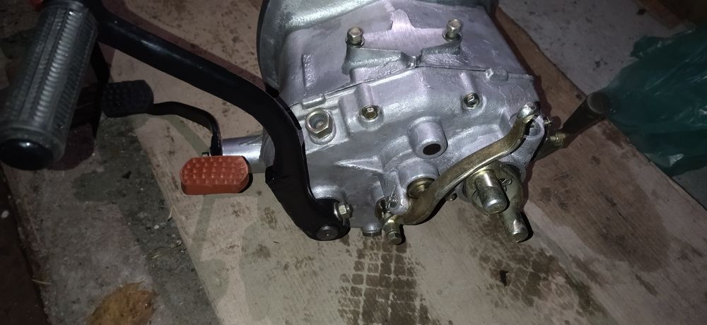 Генератор Урал 12в стан нового! КПП МТ 11