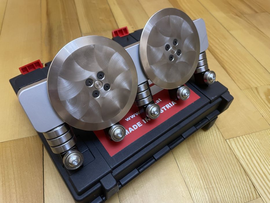 Роликовий листогиб Wuko