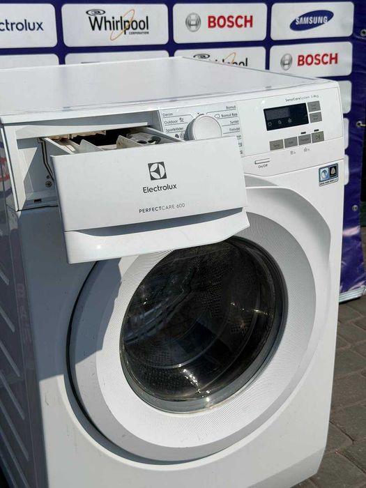 Пральна машина б/в Electrolux 9кг 1600об з Європи #08214