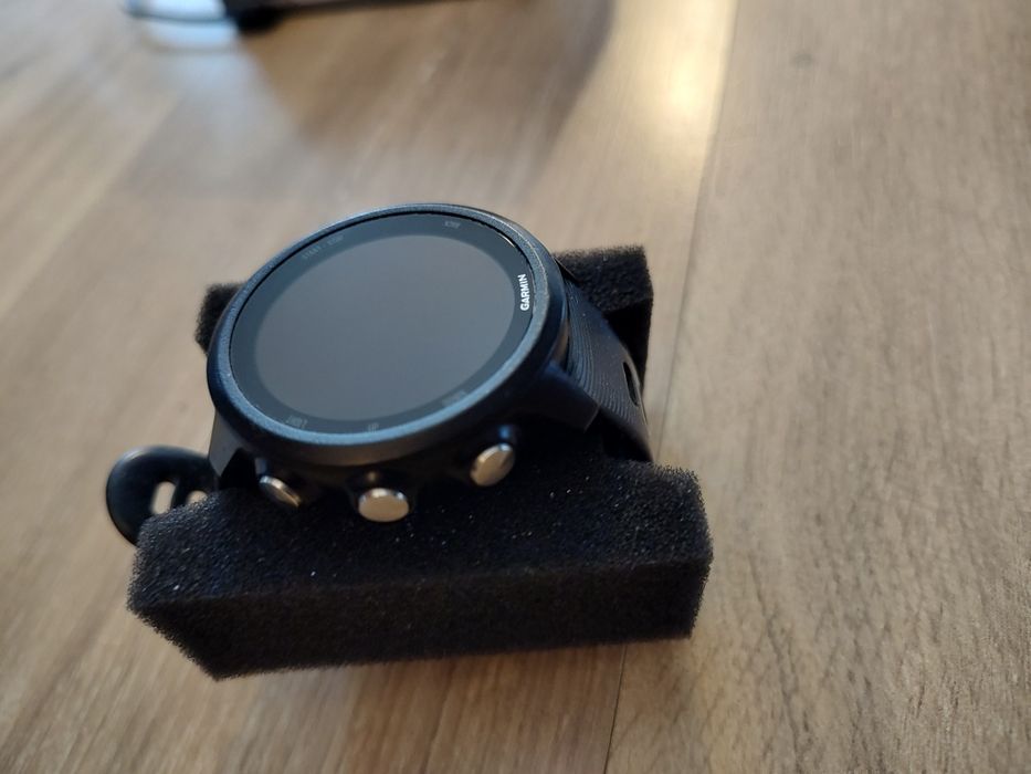 Garmin 245 music