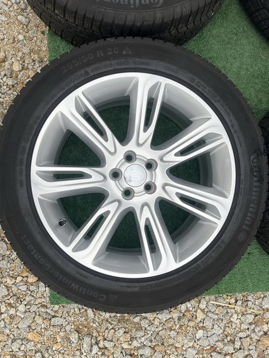 5x108 LAND ROVER VELAR 8,5j20 ET45 felgi aluminiowe TPMS
