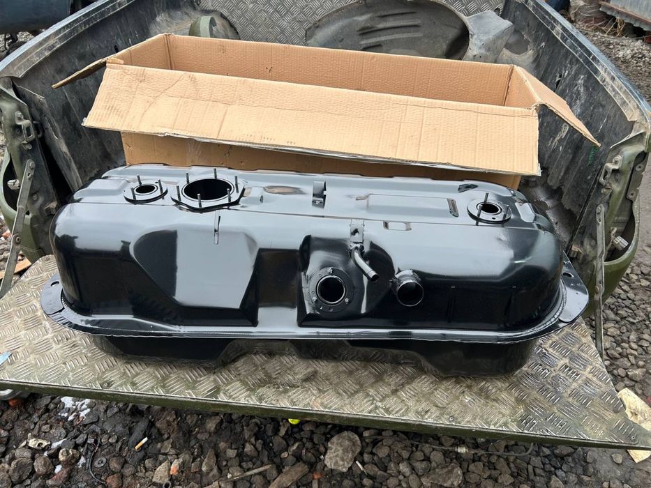 Топливный бак новый Mitsubishi L200 98-06г в наличии