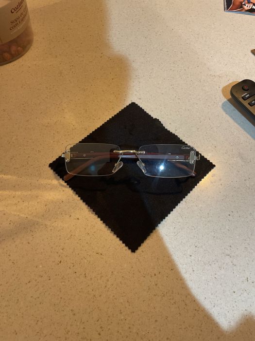 Armação estilo Cartier