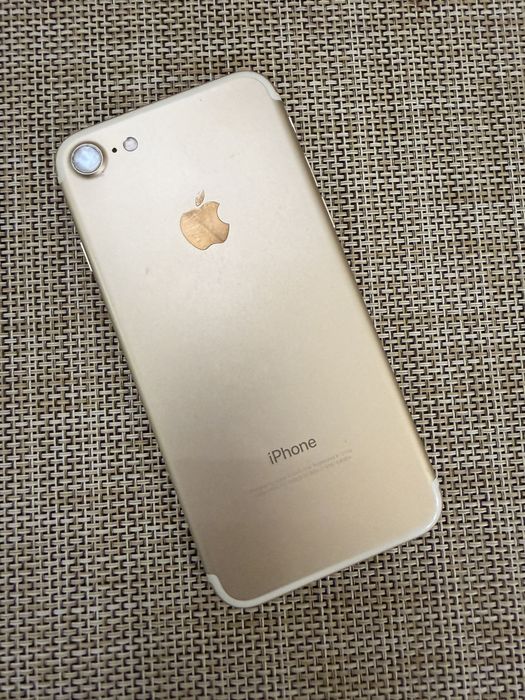 Apple iPhone 7 128 GB Gold