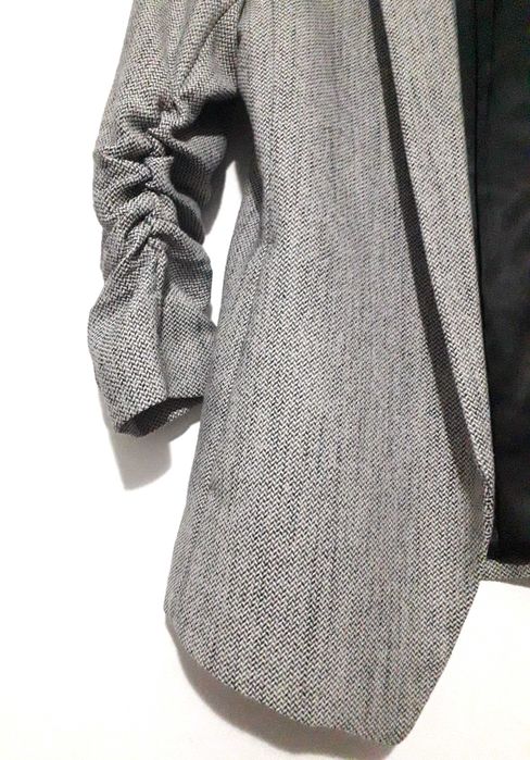 Blazer com manga enrugada H&M T: 40 (pequeno) Novo com etiqueta