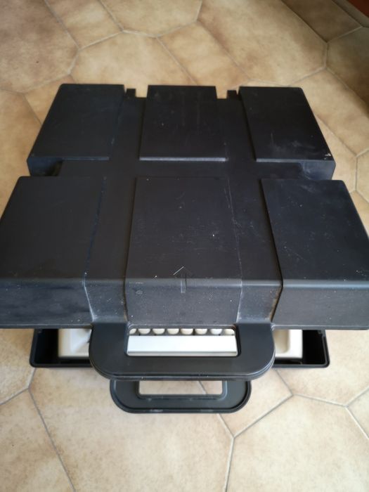 Máquina de escrever Olivetti Lettera 37,