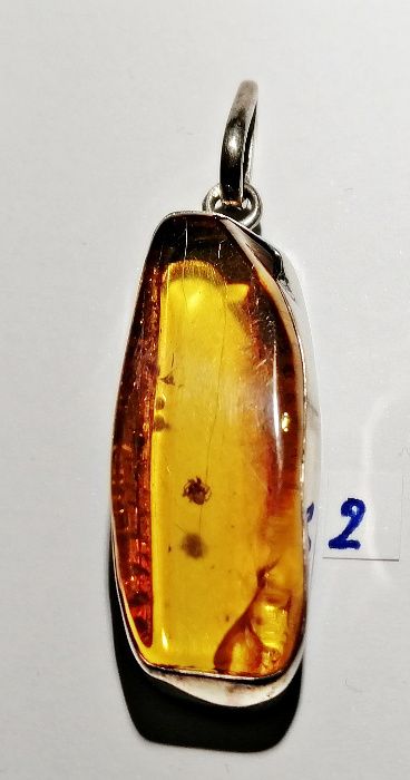 Wyroby ze srebra , srebro , bursztyn , inkluzje