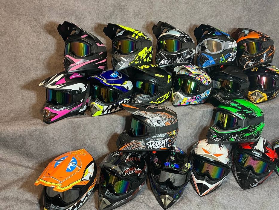 Кросоший шолом з окулярами