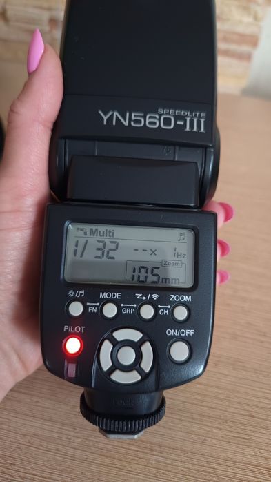 Вспишка Янгноу 560-ІІІ