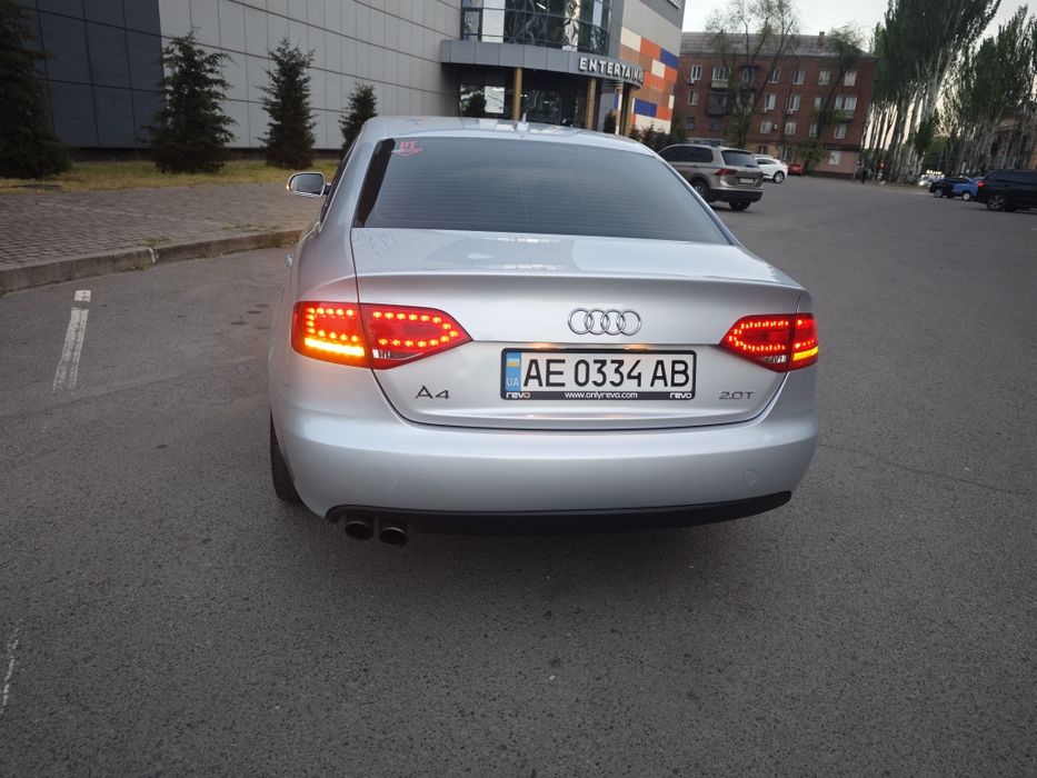 Продам Audi A4 b8