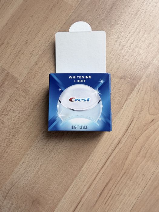 Paski wybielające Crest 3D Whitestrips Professional Effects Lampa LED