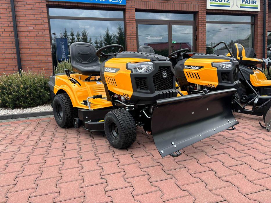 Traktorek/kosiarka CubCadet LT2