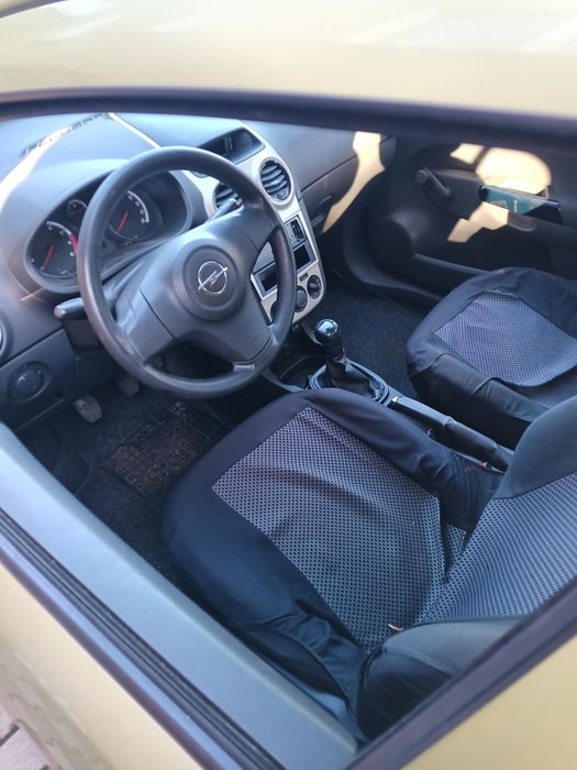 Deska kokpit opel corsa D
