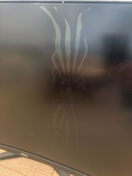 AOC 27" monitor with cracked screen64551819303427124