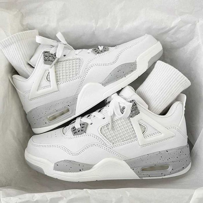 Jordan Air Jordan 4 Retro White Thunder.44