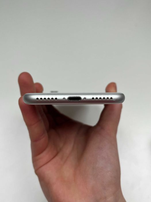 iPhone 8 64GB silver