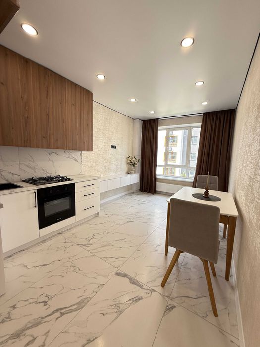 Без Комісії  Євро 3 Кімнатна Квартира з Новим Ремонтом