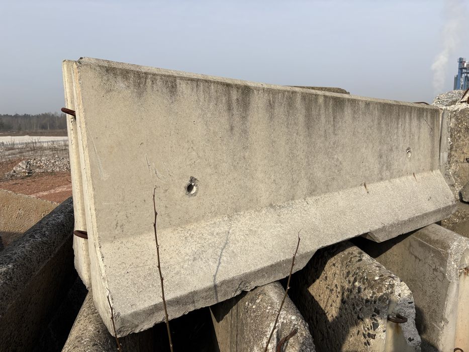 Bariera drogowa betonowa Jersey oporowe L