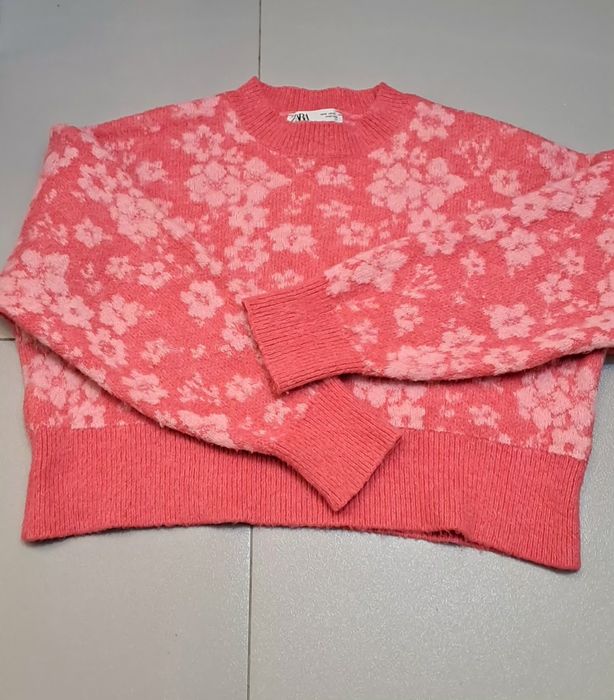 Sweter Zary różowy w kwiaty rozm. S oversize, 10% wool
