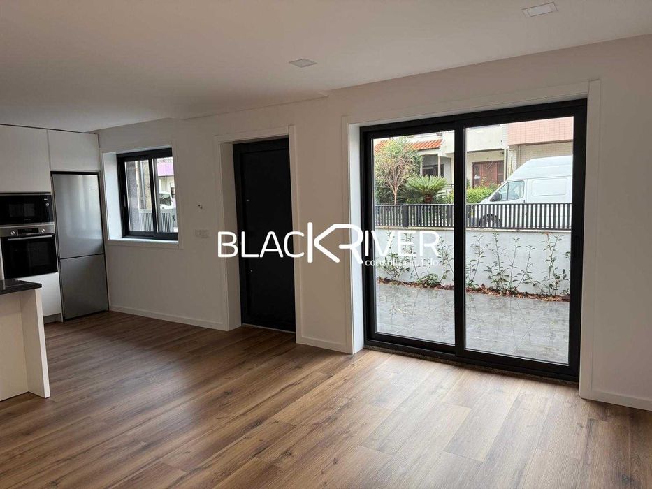 Andar moradia T2+ 1  Maximinos