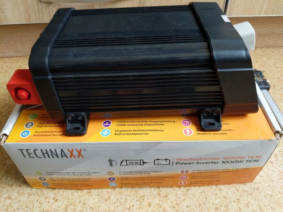 Инвертор 12v 220v модифицирований синус Technaxx TE-16 1200Вт реальных