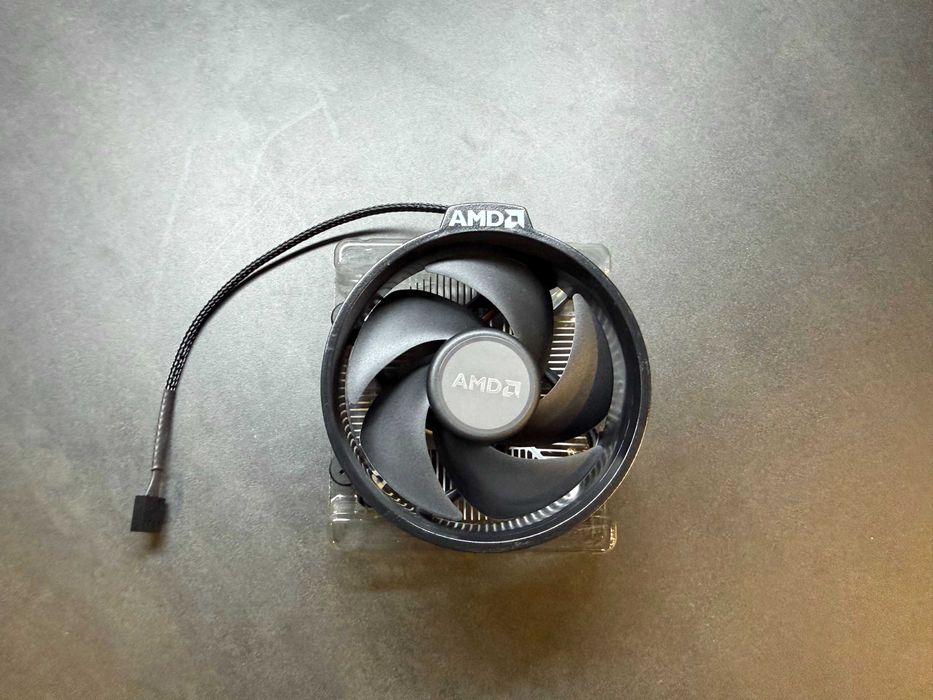 NOWE ! Chłodzenie fabryczne AMD