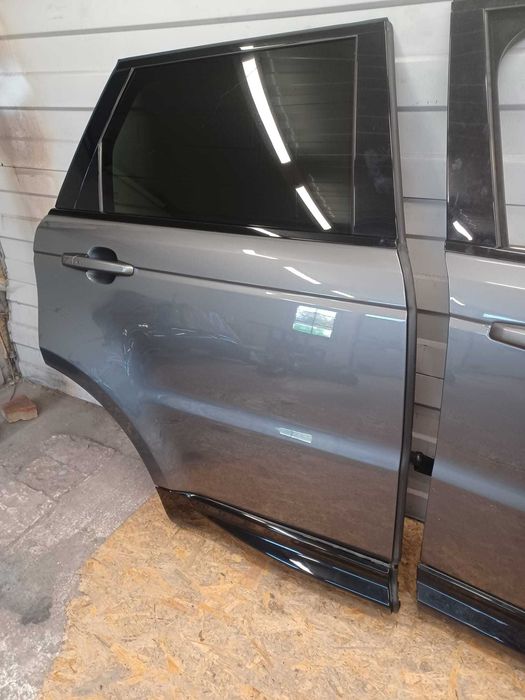 Drzwi Prawe tył kompletne Range Rover II Sport L494 lift