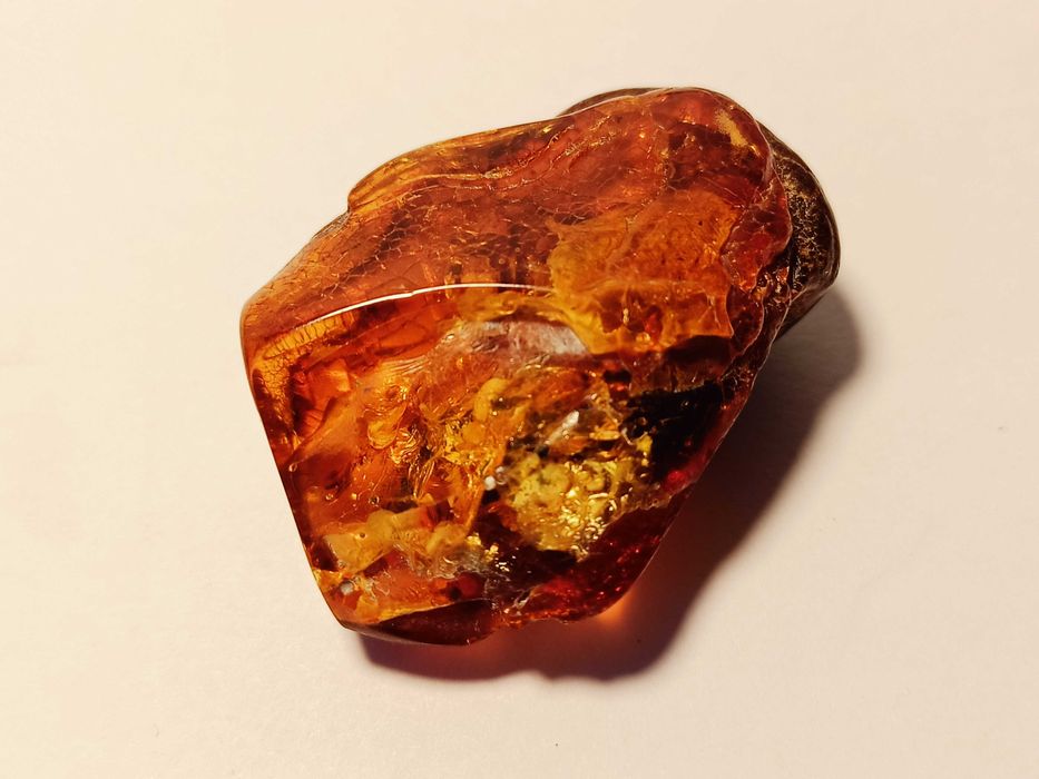 Bursztyn bałtycki naturalny oszlifowany waga 5 gram