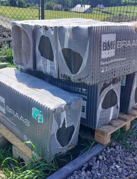 Dachówka BRAAS Celtycka Cisar grafitowy