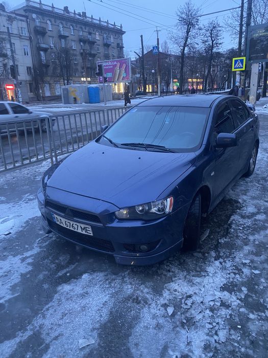 Mitsubishi Lanser X 2008год