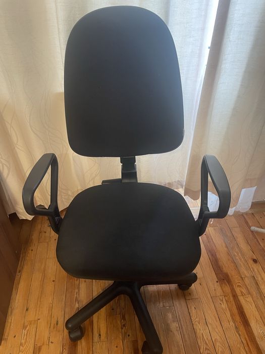 Офисное кресло AMF