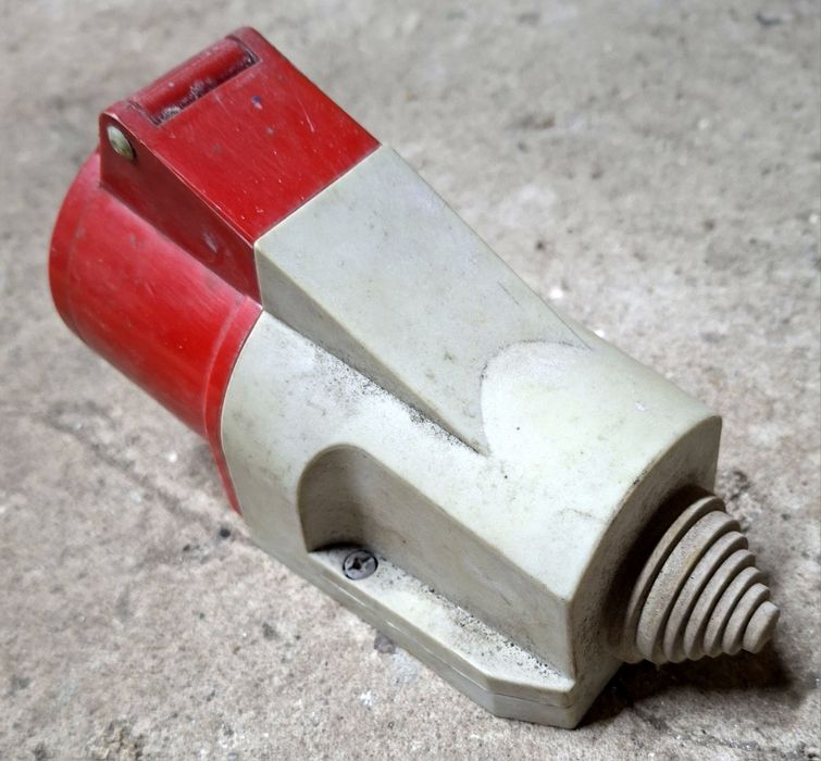 Gniazdo siłowe 16A lub 32A