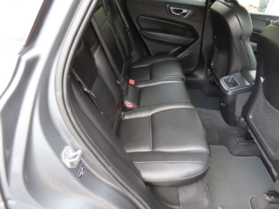 Volvo XC60      2019