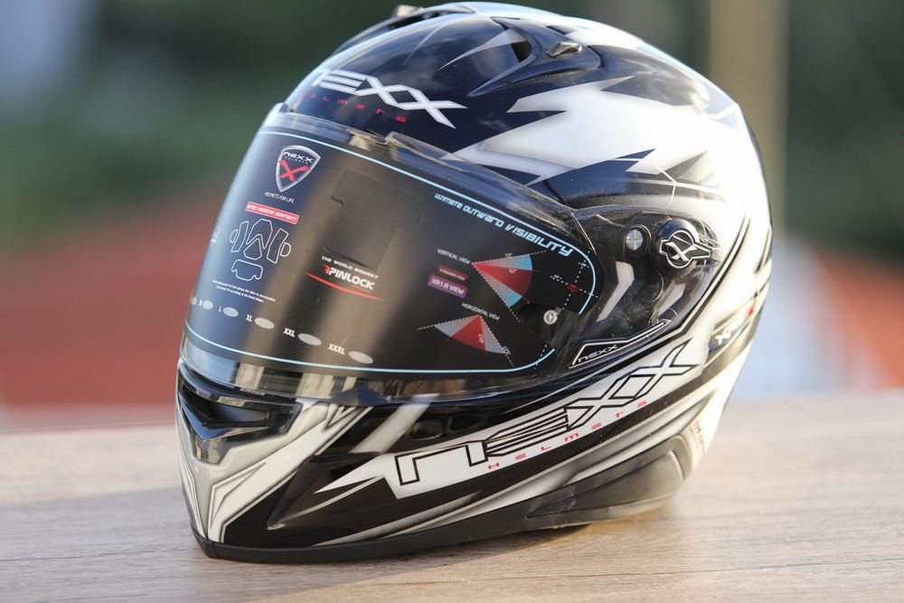 Capacete NEXX XR1R novo