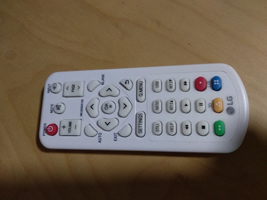 Vendo Projetor LG profissional.