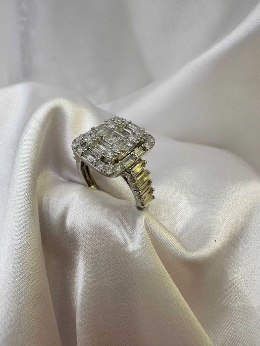 Pierścionek z diamentami naturalnymi 2.00 CT