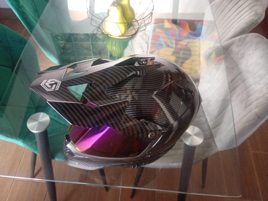 Capacete RZ XL .