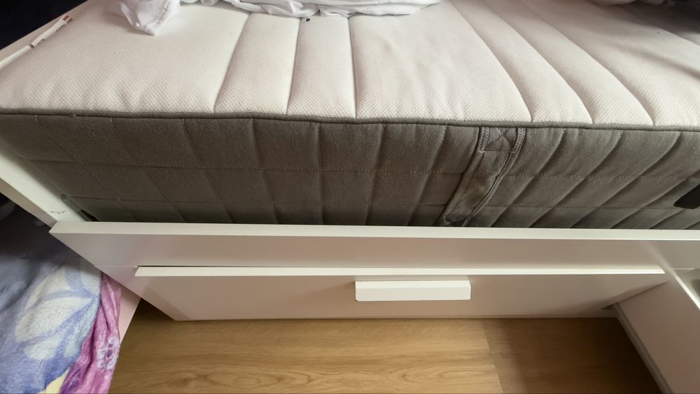 Cama extensivel com colchao