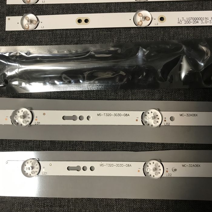 Комплект підсвітка + плата + пульт для телевізора Romsat 32