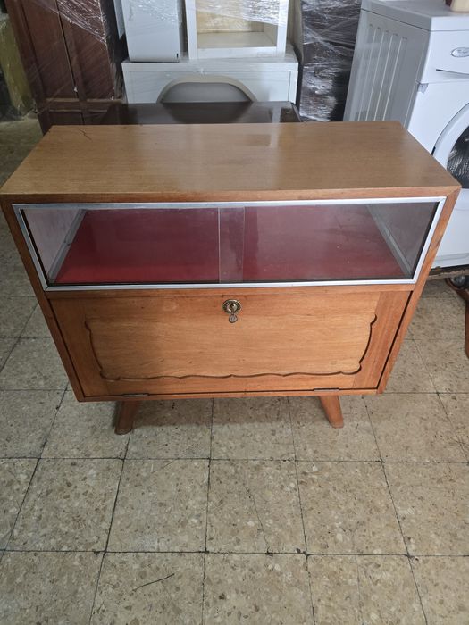 Móvel vintage  de arrumação