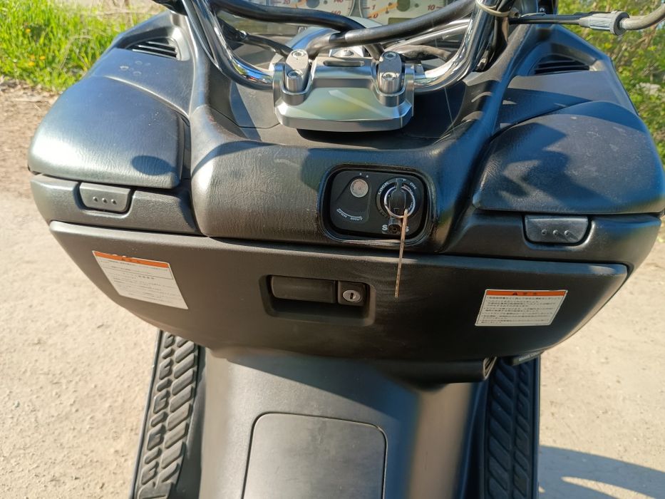 Максі скутер Suzuki skywave typeS 400
