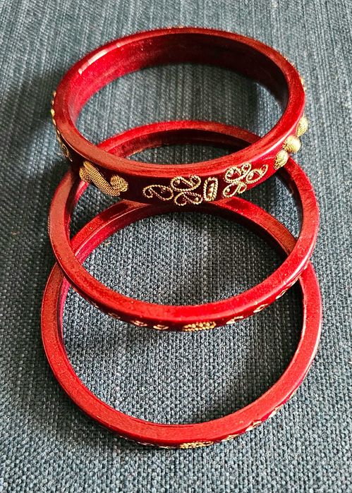Pulseiras lacadas