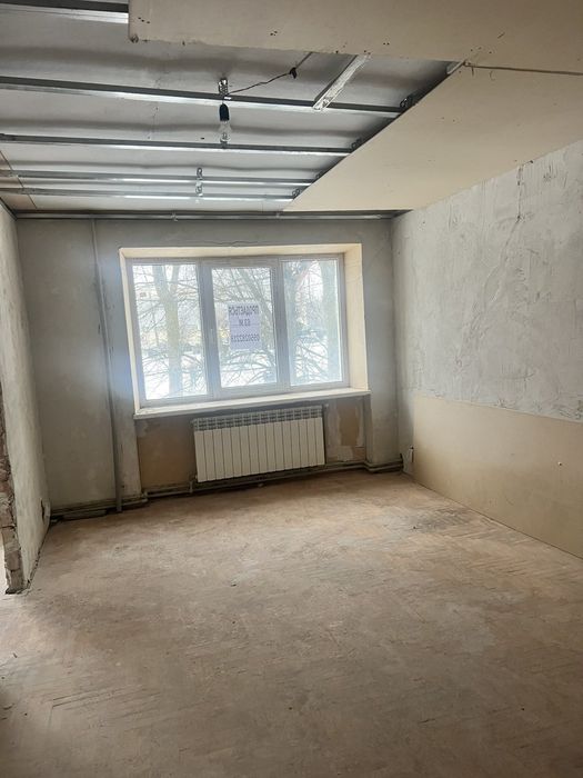 Продаж 4 к. квартири