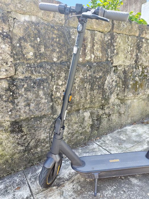 Trotinete - Segway Ninebot KickScooter MAX G30E II