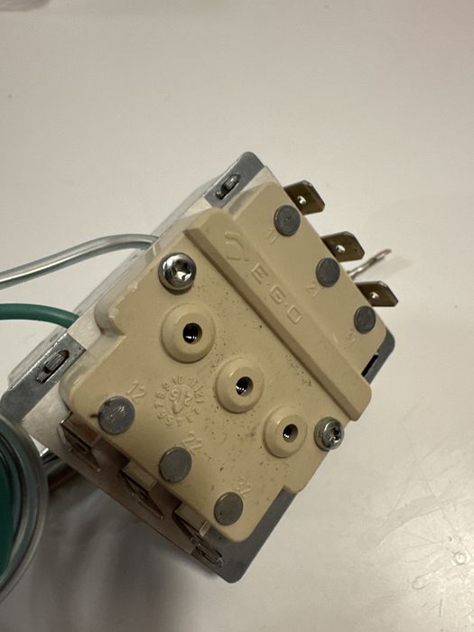 termostat podwójny 32-85°C / 110°C 6x4,6 mm