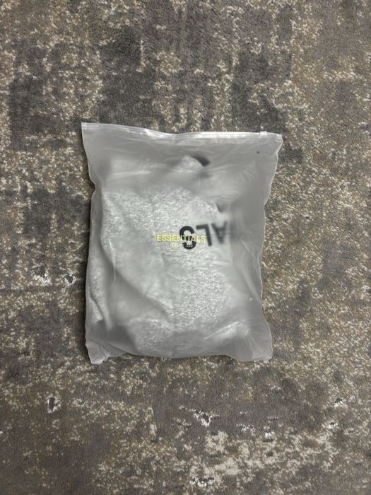 Кофта Essentials