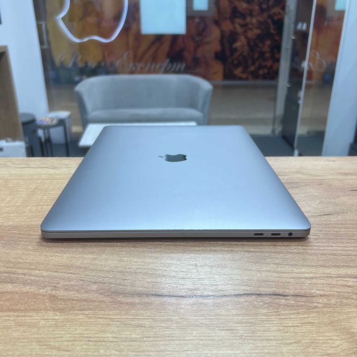 macbook pro 15 2018 i7 - купити ноутбуки та аксесуари - Ціна на OLX.ua