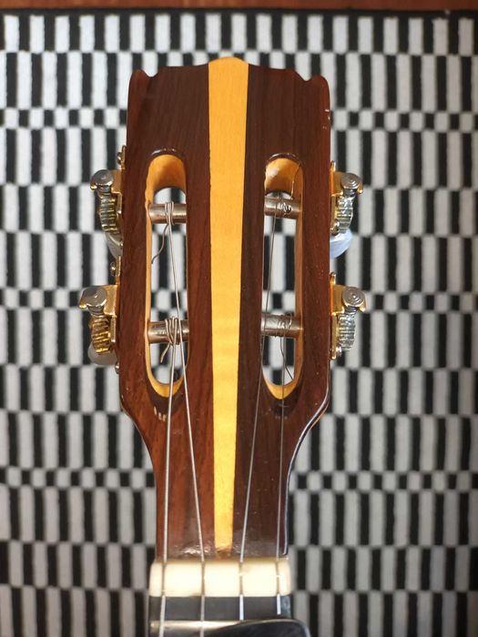 Cavaquinho Brasileiro João Cunha amplificado - Artesanal